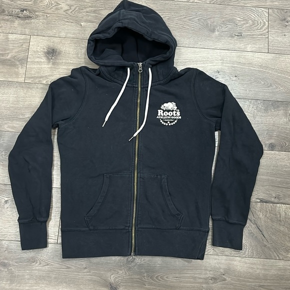 Roots Black Zip Up - Picture 1 of 3